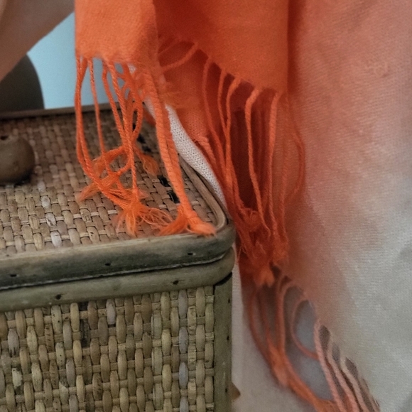 Orange Hombre Scarf/Pashmina (large) - Picture 4 of 4